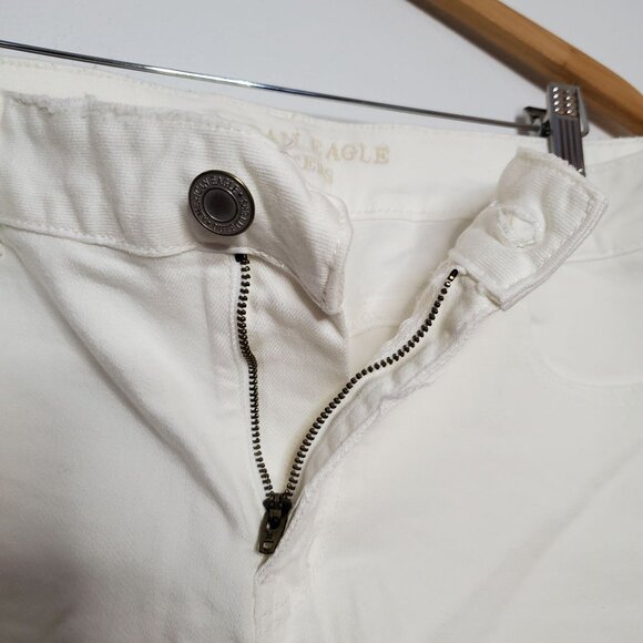American Eagle Outfitters Womens White Denim Cutoff Shorts Size 18 Frayed Hem Ca - Picture 5 of 8